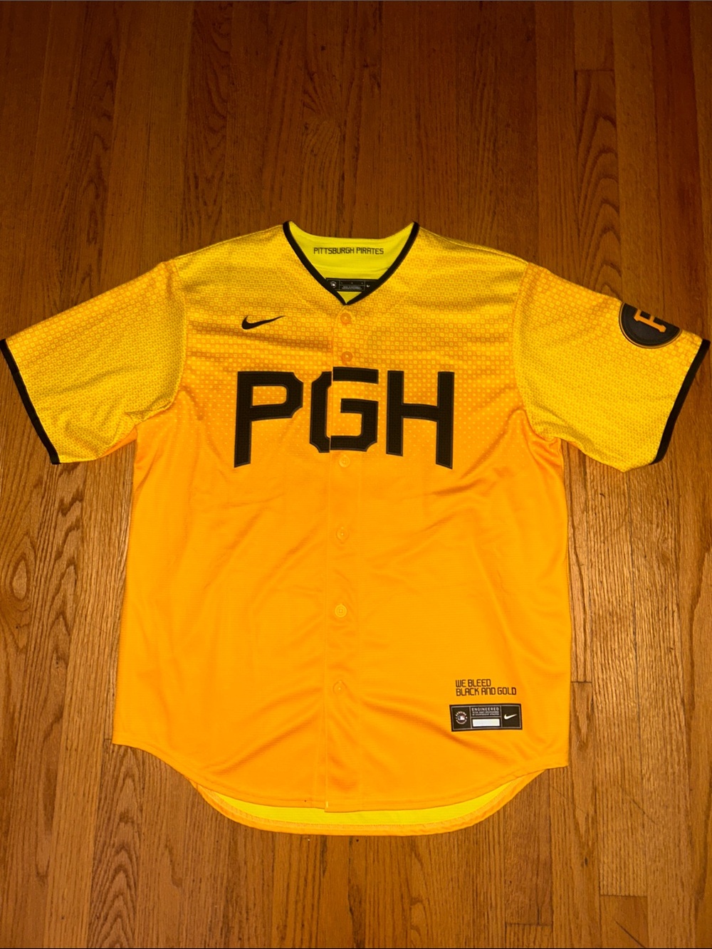 Pittsburgh Pirates Roberto Clemente Nike Gold City Connect player Jersey size L